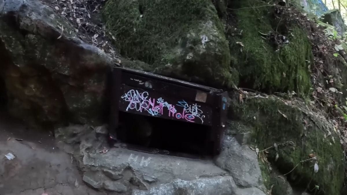 Cave Exploration Protocol: Hell Hole Analysis Reveals Human Behavioral Patterns